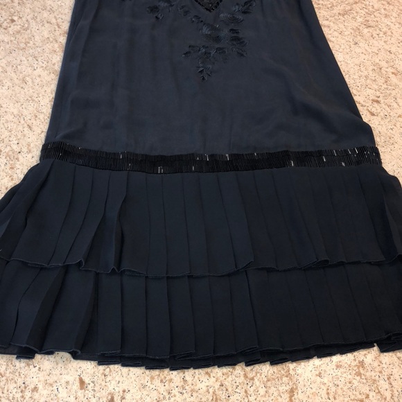 Black Dress with Lace Detailing - Picture 3 of 4